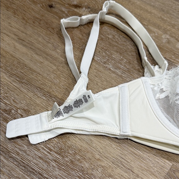 Skims Femme Lace Scoop Bra White onyx 34D - Picture 5 of 7